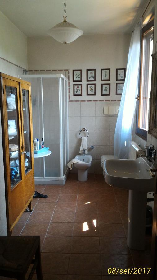 L'Ape In Corte Casa Di Campagna, Via Francigena Stanze E Colazione Vaccarizza Extérieur photo